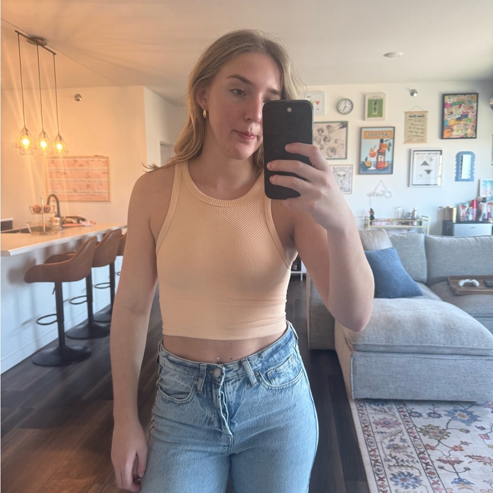 Peach Ribbed Tank Top - Picture 3 of 3